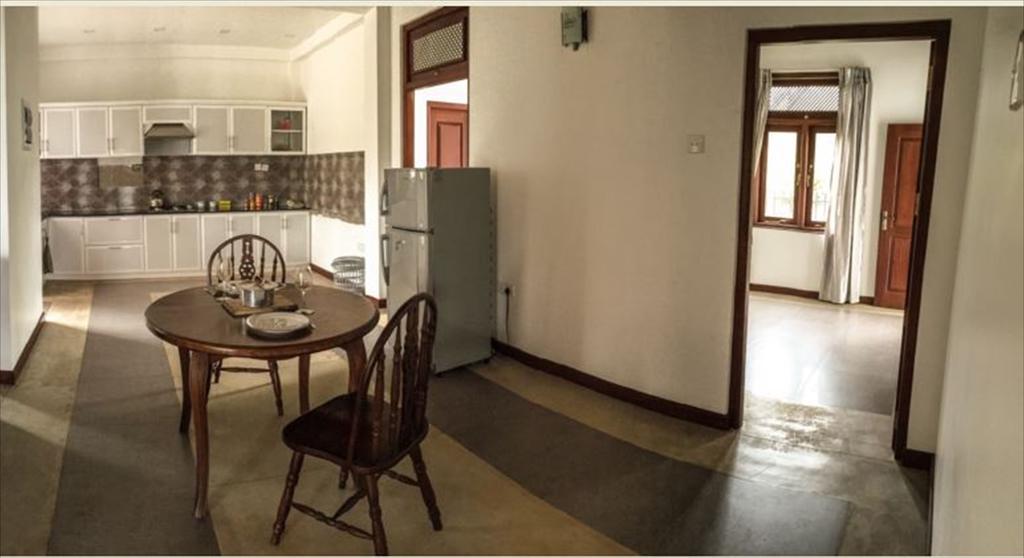 Negombo Holiday Home Buitenkant foto