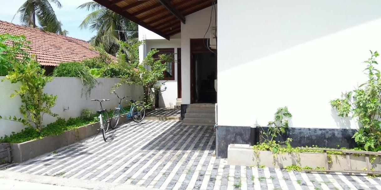 Negombo Holiday Home Buitenkant foto