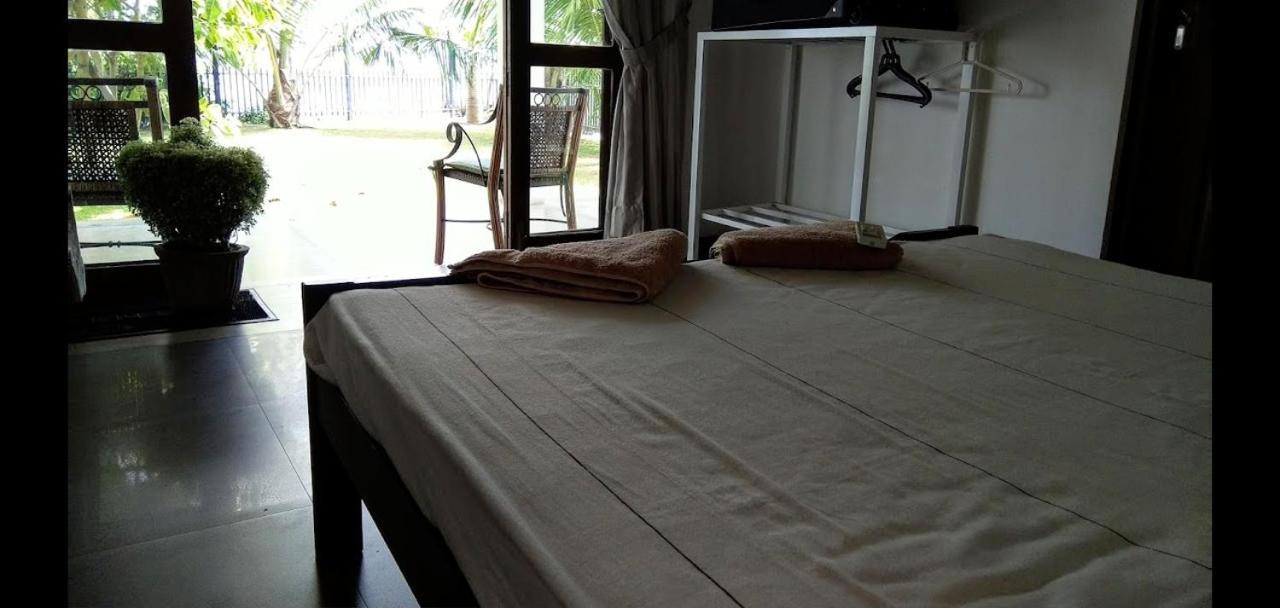 Negombo Holiday Home Buitenkant foto