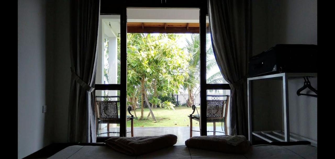 Negombo Holiday Home Buitenkant foto