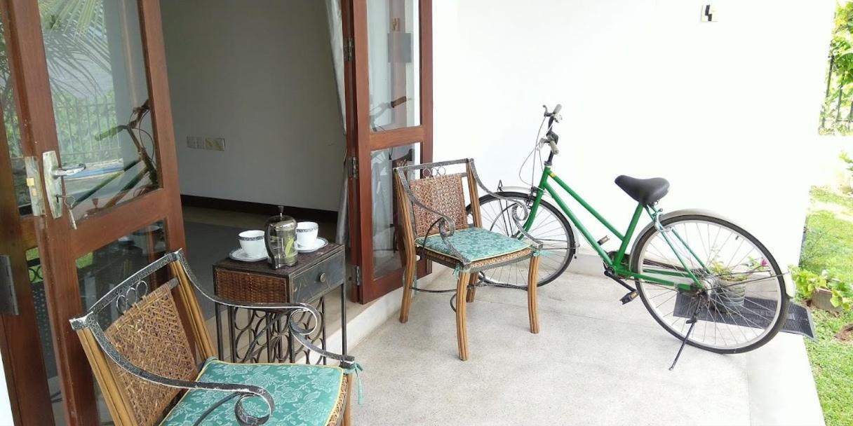 Negombo Holiday Home Buitenkant foto