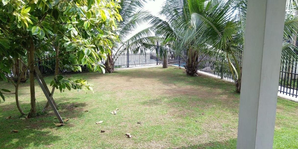 Negombo Holiday Home Buitenkant foto