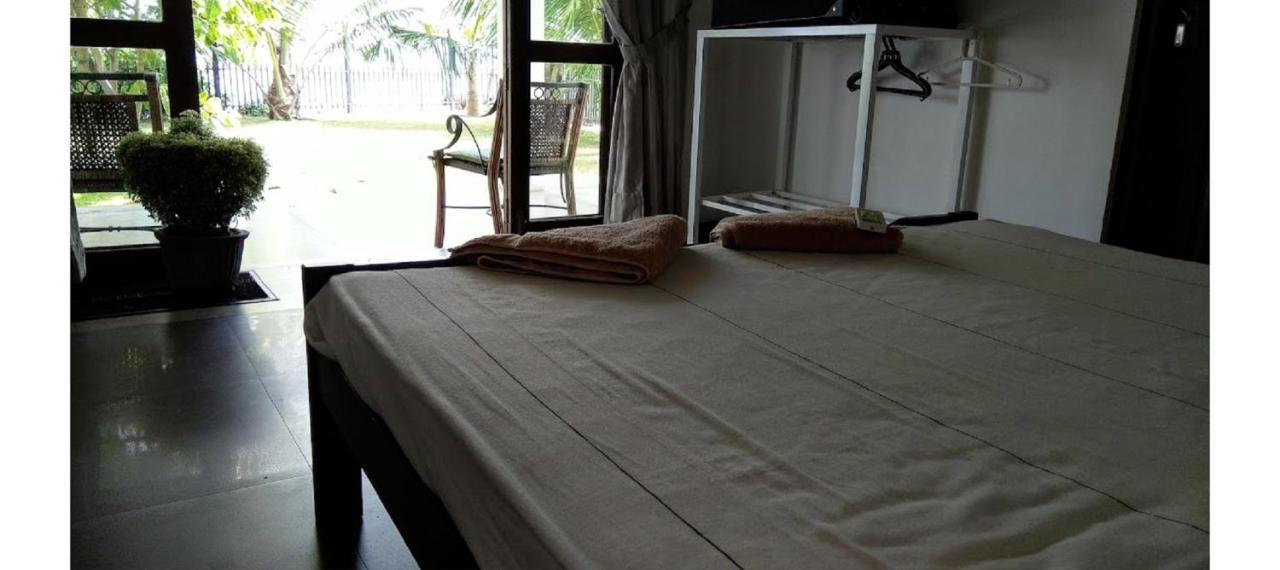 Negombo Holiday Home Buitenkant foto